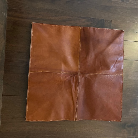 Moroccan leather cubes, brand new without filling - Picture 1 of 3